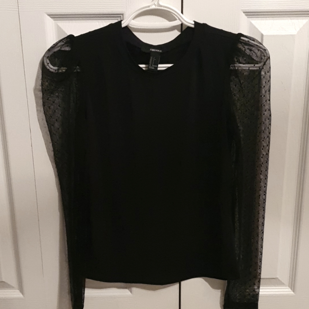NWOT Black Forever 21 Sheer Sleeve Top size S